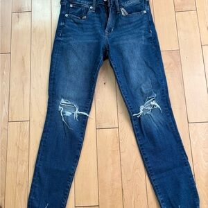 GAP Women's Blue Distressed Ankle Jeans